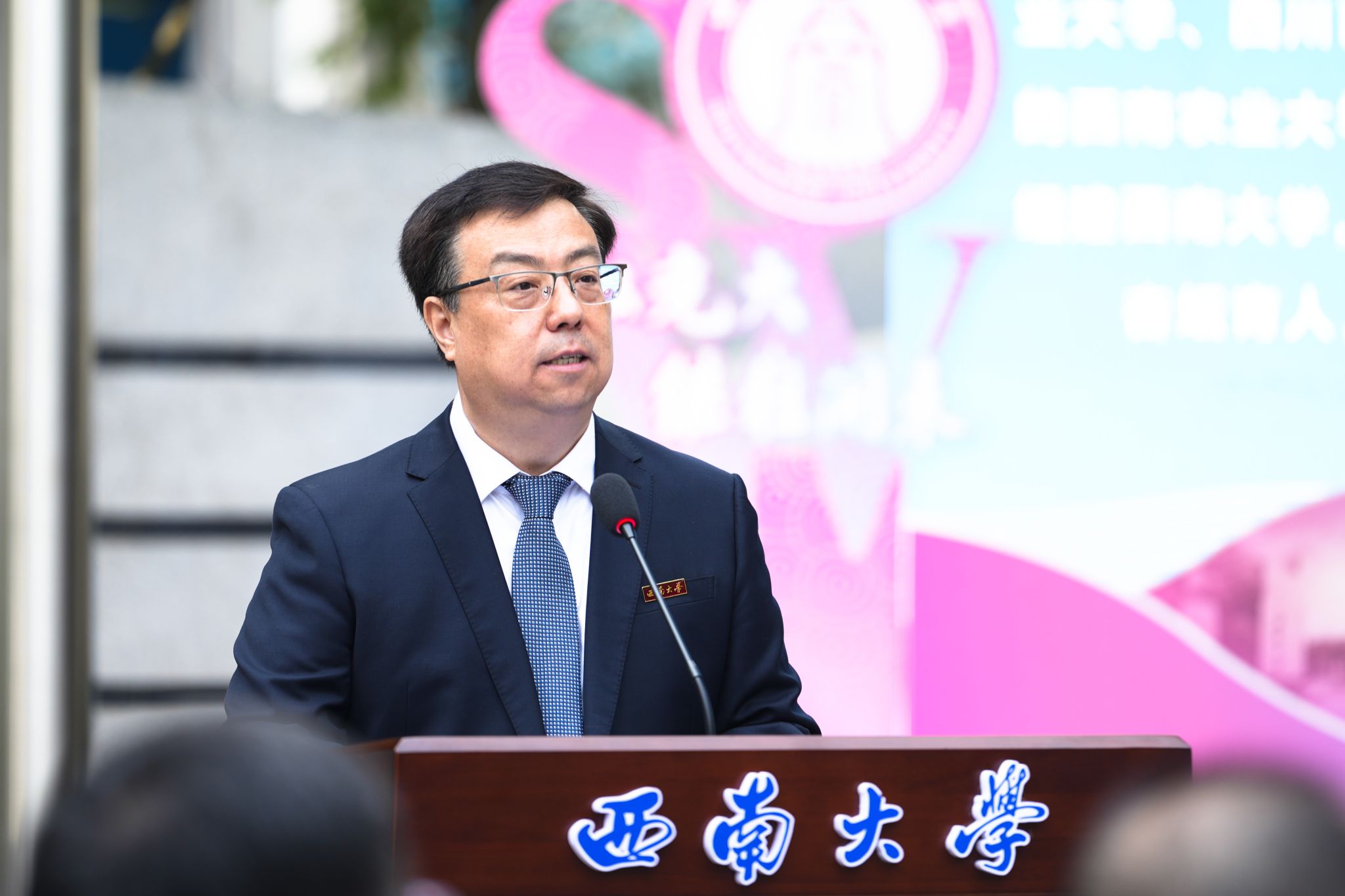 文件名称:2.jpg原图大小:1.99MB