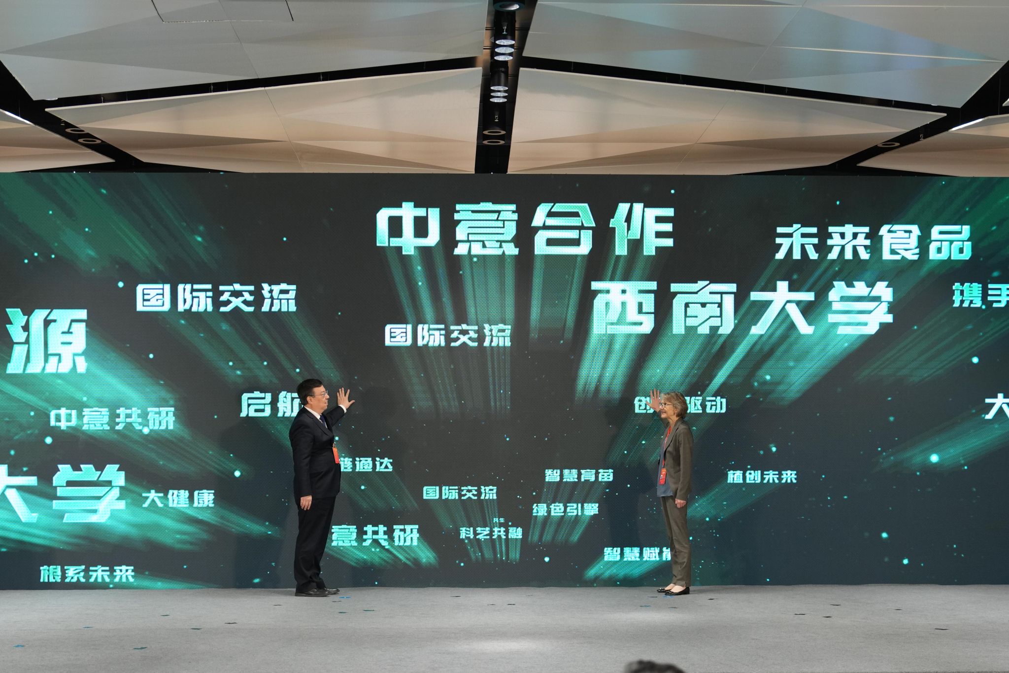 文件名称:微信图片_20250611233750.jpg原图大小:2.51MB