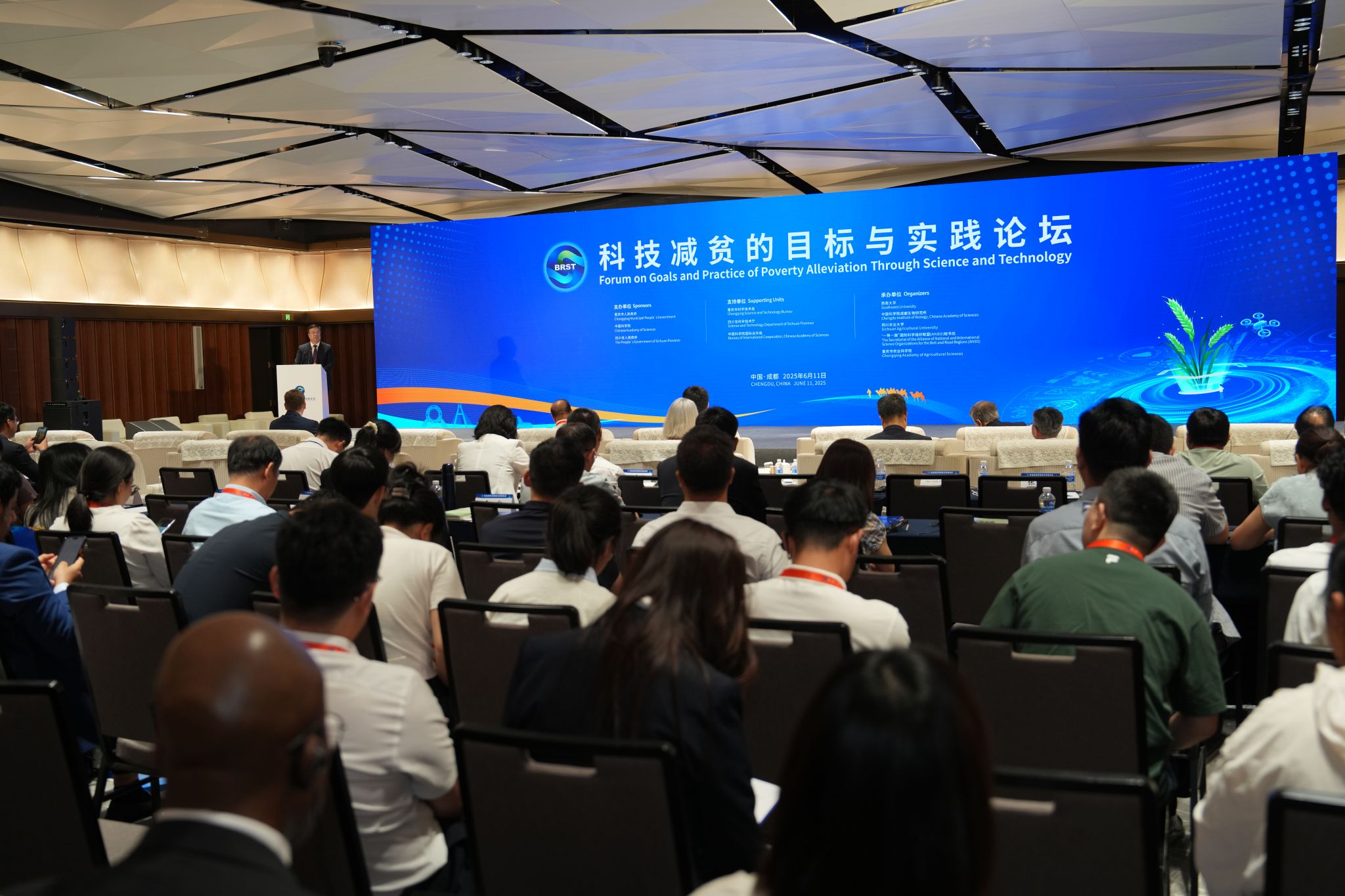 文件名称:微信图片_20250611234409.jpg原图大小:37.54MB