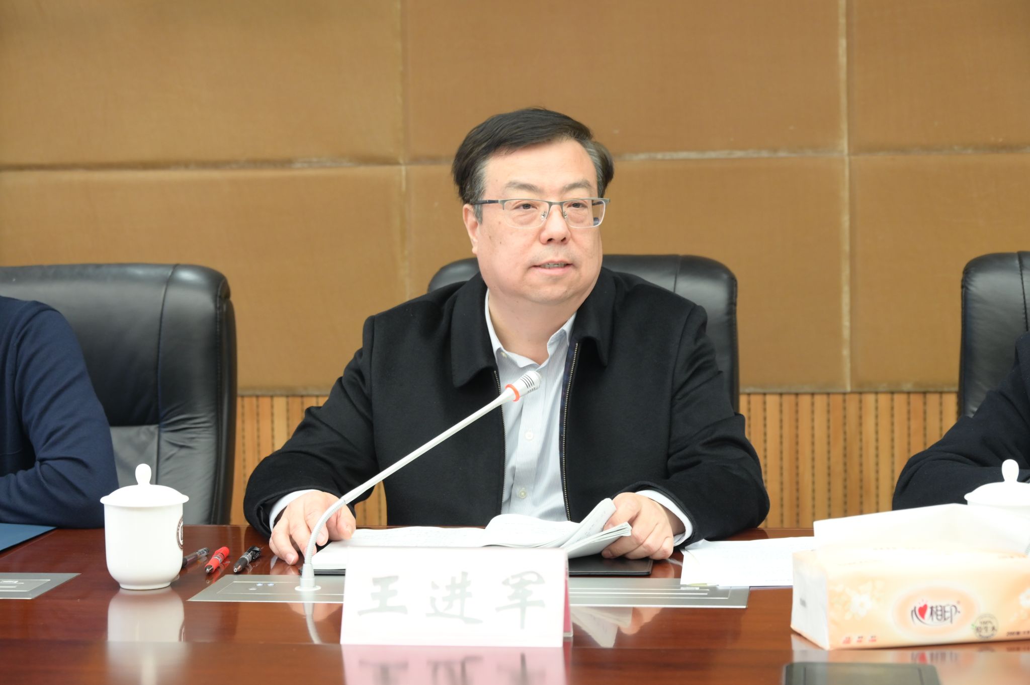 文件名称:DSC_7105.JPG原图大小:5.33MB