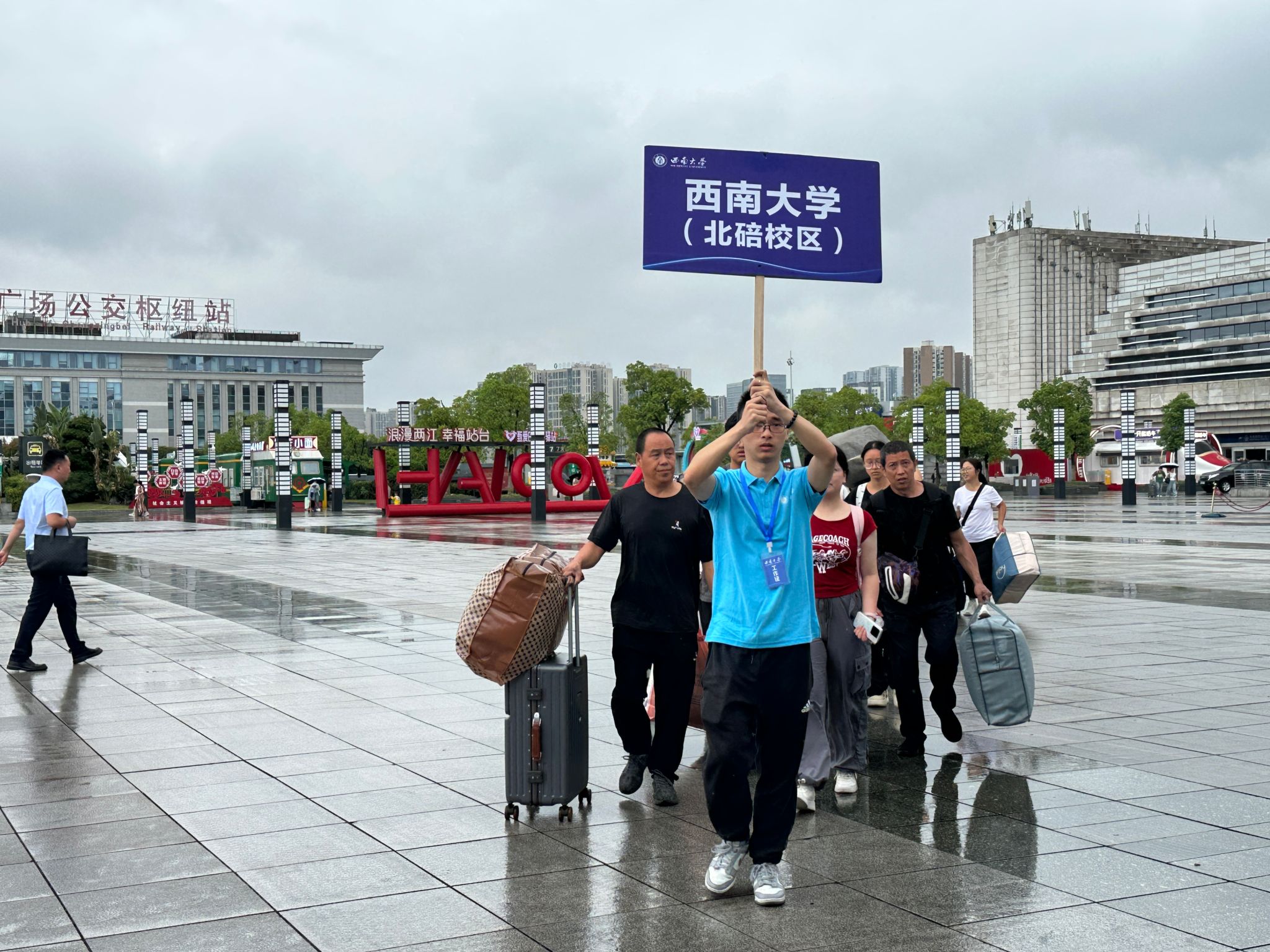 文件名称:接站.jpg原图大小:2.69MB