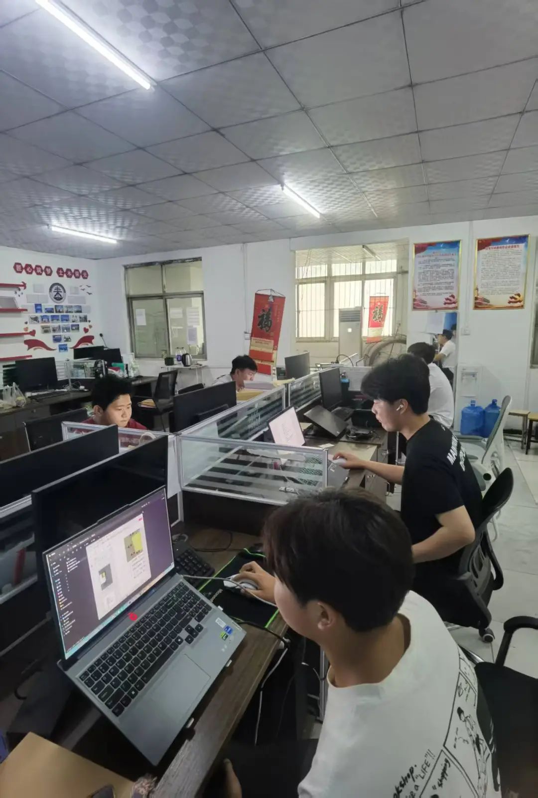 微信图片_20250522145555.jpg